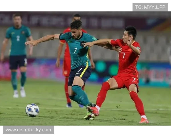 杜海勒1-1战平沙迦 双方教练临场换人均未能改写比分 杜海勒1-1战平沙迦 双方教练临场换人均未能改写比分